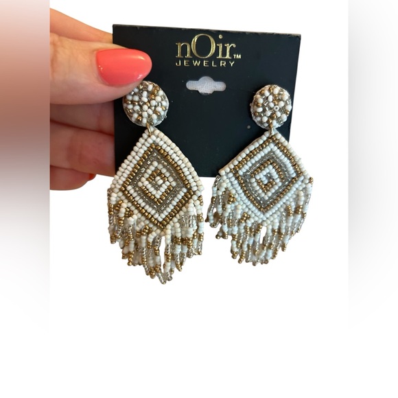 nOir Jewelry Jewelry - nOir Jewelry White and Gold Geometric Fringe Earrings